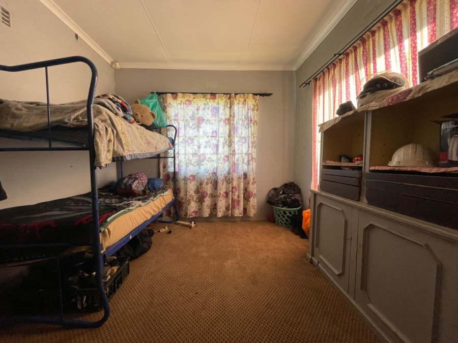 7 Bedroom Property for Sale in Hillside Gauteng