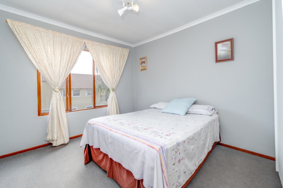 2 Bedroom Property for Sale in Sundowner Gauteng