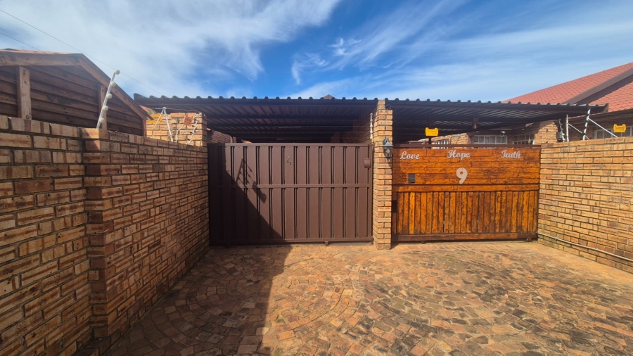2 Bedroom Property for Sale in Culemborg Park Gauteng