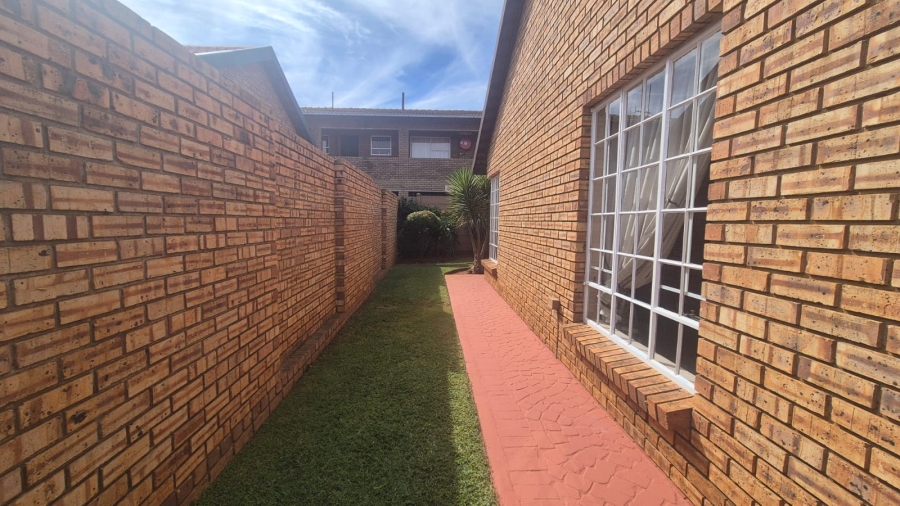 2 Bedroom Property for Sale in Culemborg Park Gauteng