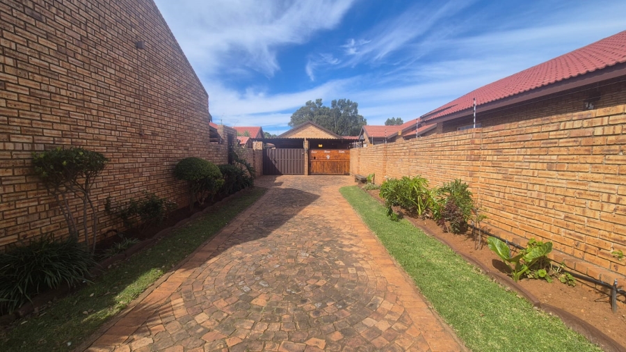 2 Bedroom Property for Sale in Culemborg Park Gauteng