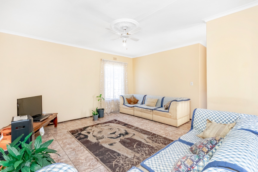 4 Bedroom Property for Sale in Diepkloof Gauteng