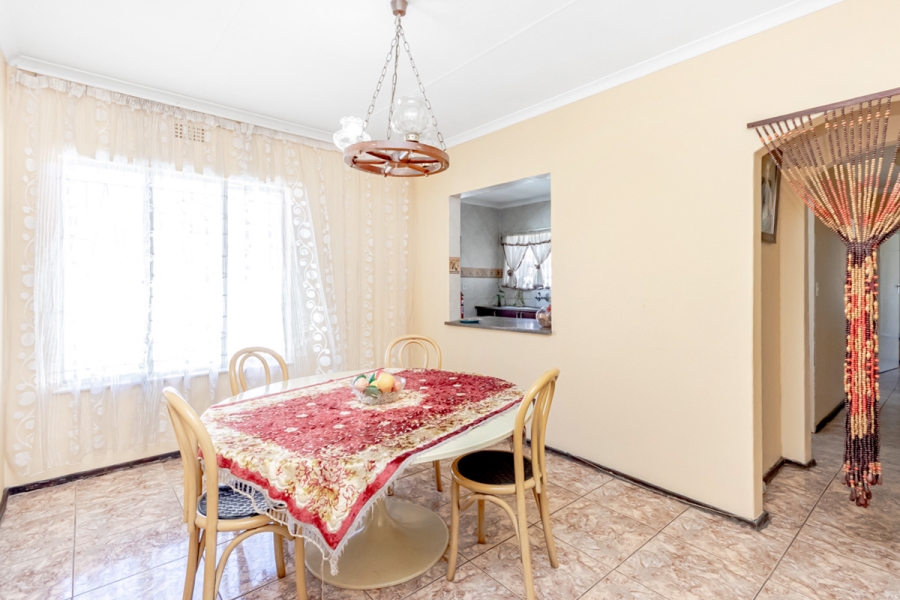 4 Bedroom Property for Sale in Diepkloof Gauteng