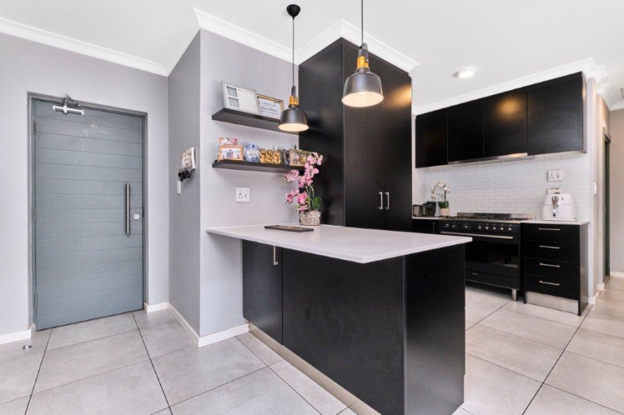 2 Bedroom Property for Sale in Ferndale Gauteng