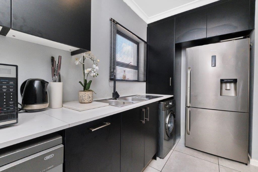 2 Bedroom Property for Sale in Ferndale Gauteng