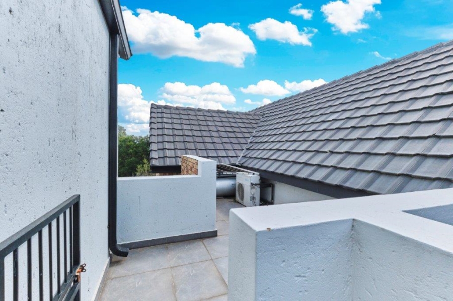 2 Bedroom Property for Sale in Ferndale Gauteng