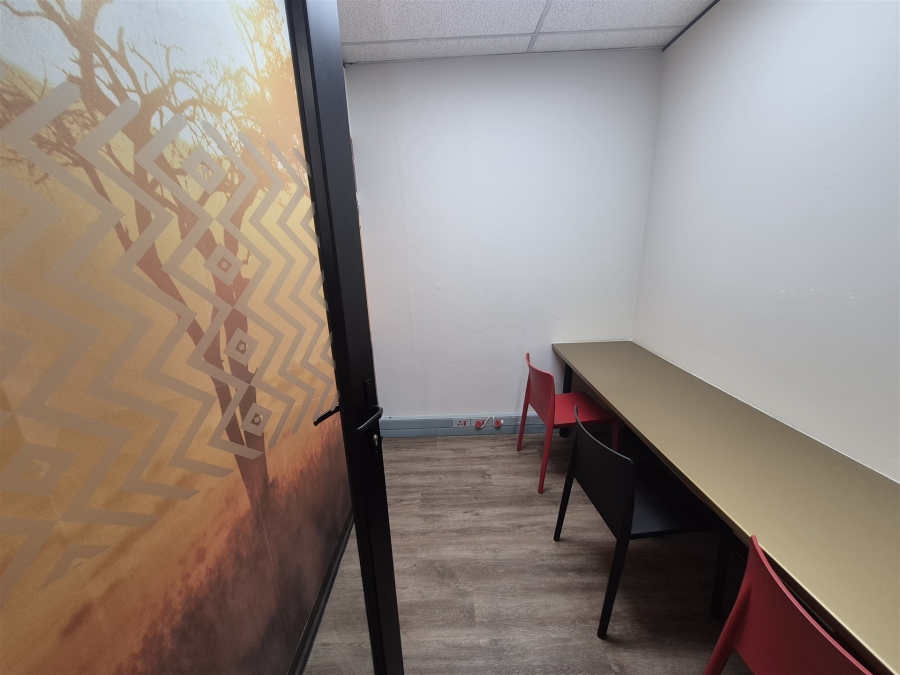 To Let Commercial Property for Rent in Hyde Park Gauteng