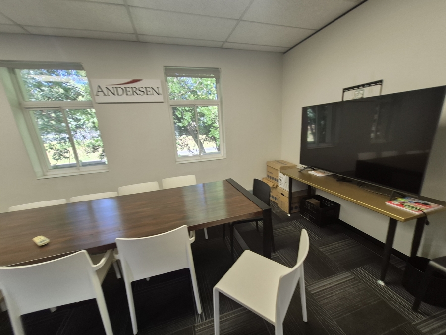 To Let Commercial Property for Rent in Hyde Park Gauteng