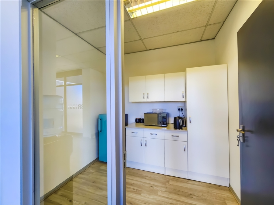 To Let Commercial Property for Rent in Magaliessig Gauteng
