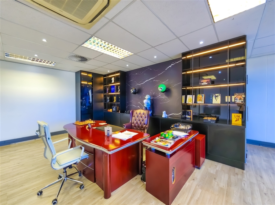To Let Commercial Property for Rent in Magaliessig Gauteng