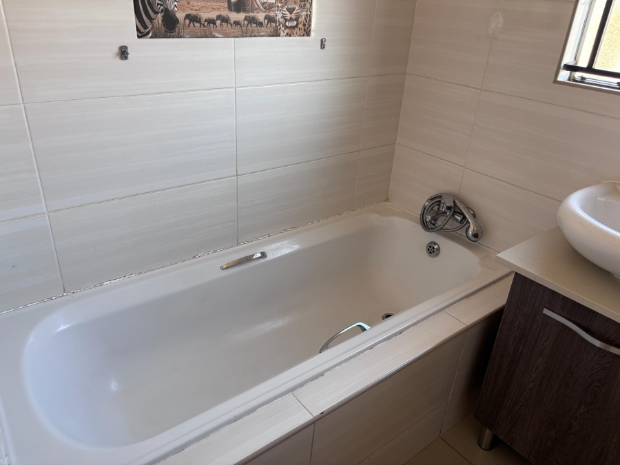 2 Bedroom Property for Sale in Naturena Gauteng