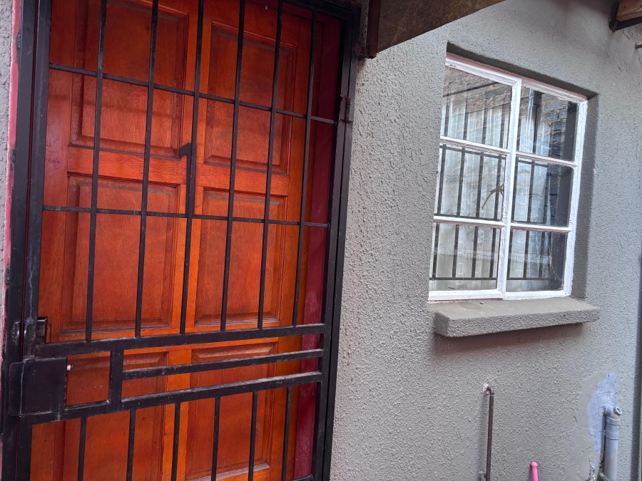 2 Bedroom Property for Sale in Naturena Gauteng