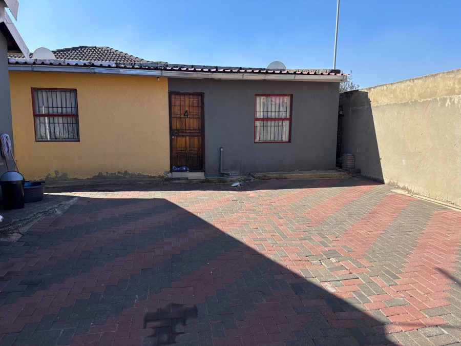 2 Bedroom Property for Sale in Naturena Gauteng