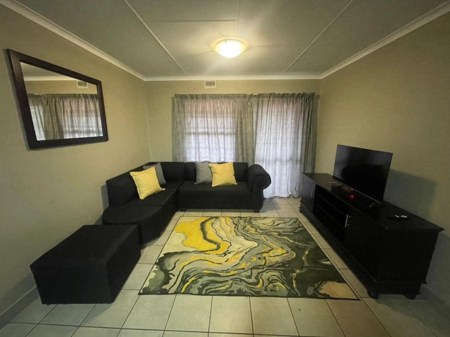 17 Bedroom Property for Sale in Magalieskruin Gauteng
