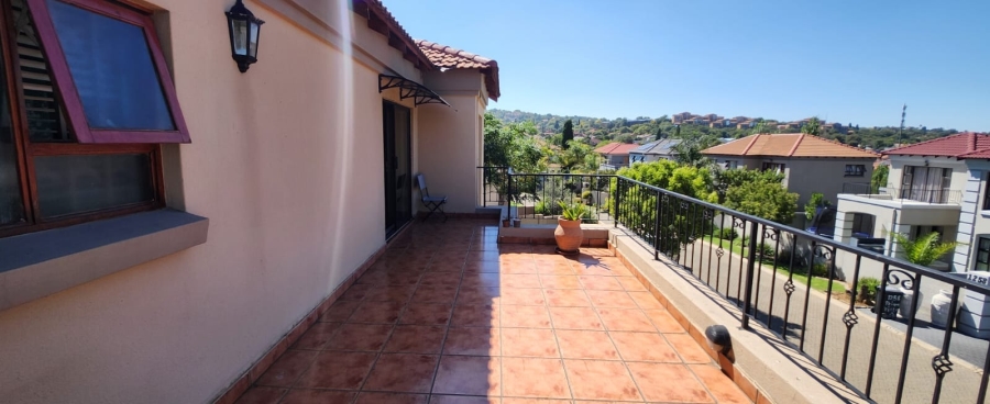 4 Bedroom Property for Sale in Mulbarton Gauteng