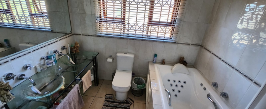 4 Bedroom Property for Sale in Mulbarton Gauteng