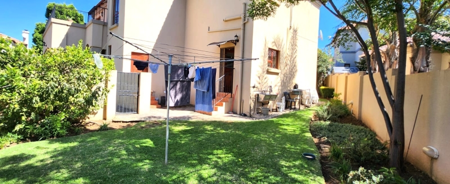 4 Bedroom Property for Sale in Mulbarton Gauteng
