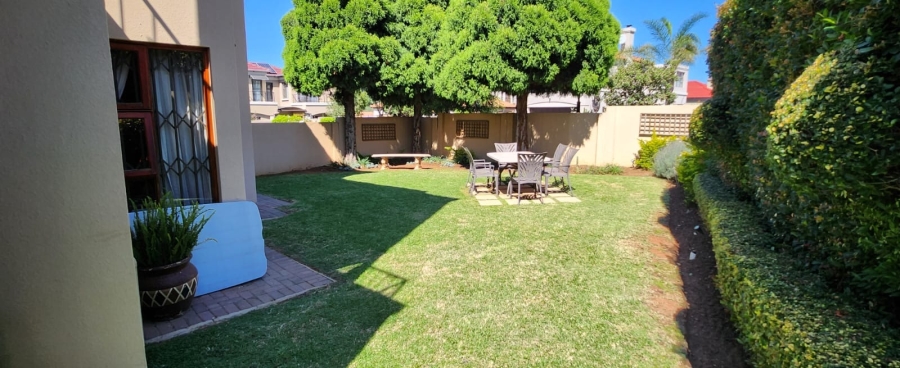 4 Bedroom Property for Sale in Mulbarton Gauteng