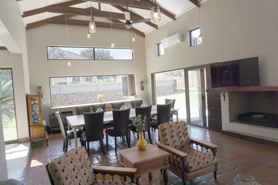 6 Bedroom Property for Sale in Roodeplaat Gauteng
