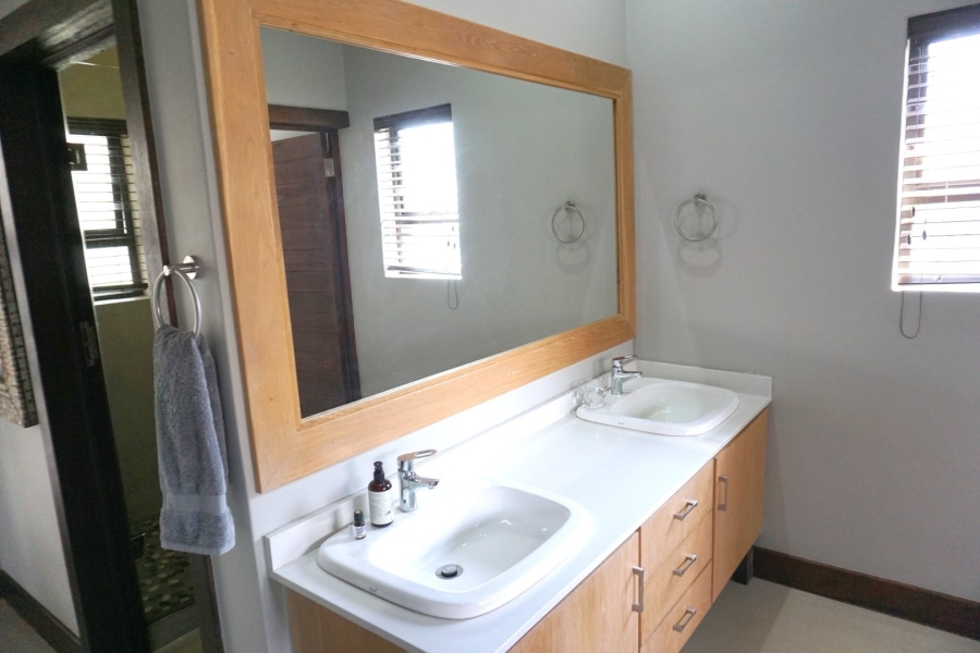 6 Bedroom Property for Sale in Roodeplaat Gauteng
