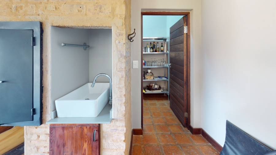 6 Bedroom Property for Sale in Roodeplaat Gauteng