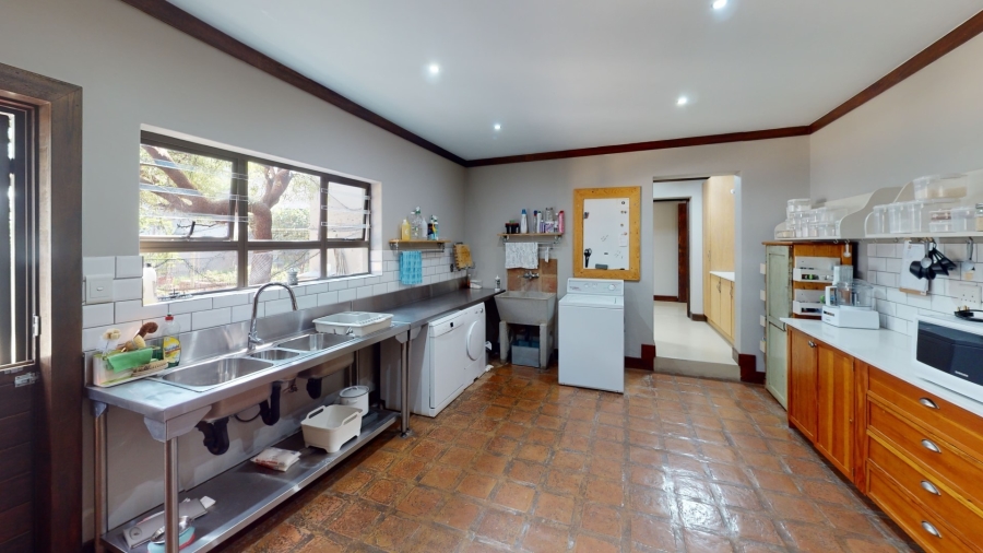 6 Bedroom Property for Sale in Roodeplaat Gauteng
