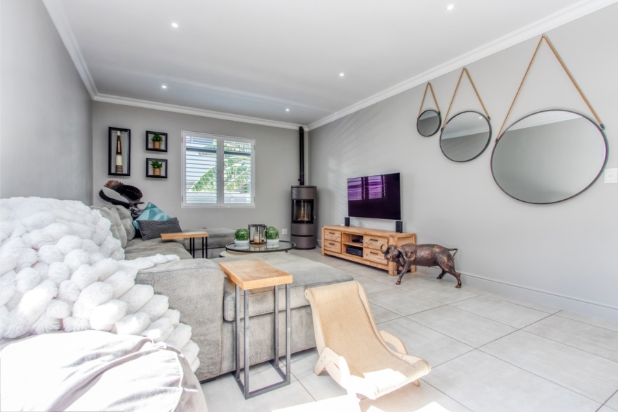 4 Bedroom Property for Sale in Broadacres Gauteng
