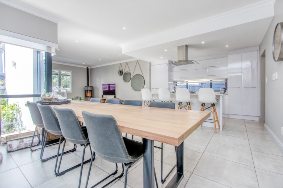 4 Bedroom Property for Sale in Broadacres Gauteng