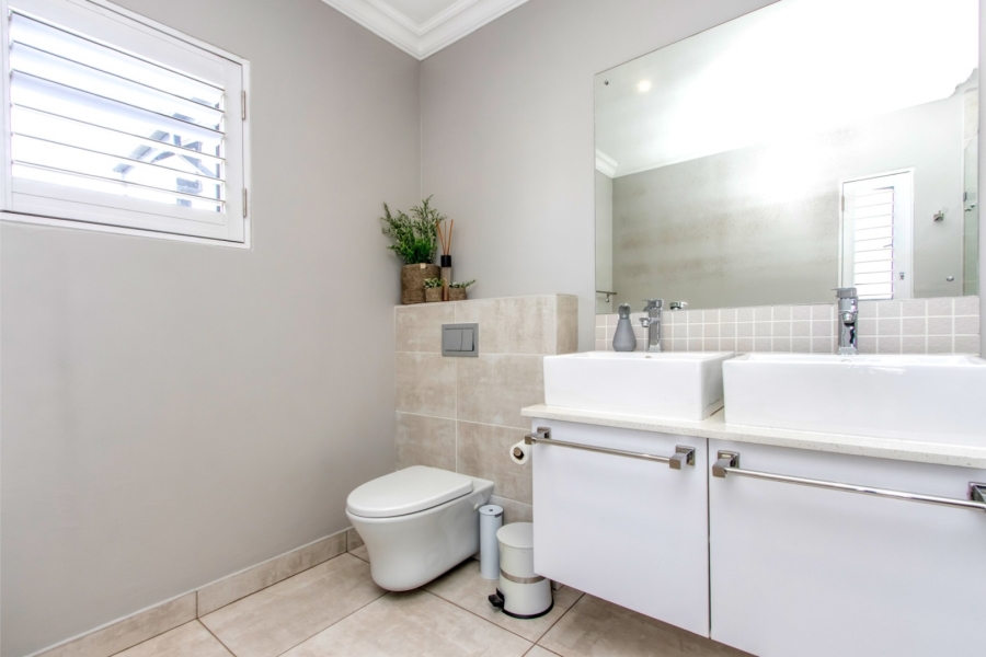 4 Bedroom Property for Sale in Broadacres Gauteng