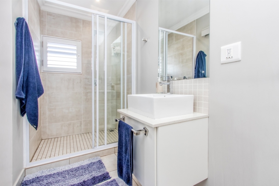 4 Bedroom Property for Sale in Broadacres Gauteng