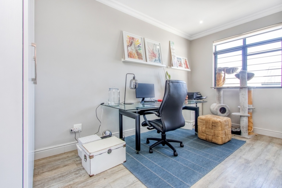 4 Bedroom Property for Sale in Broadacres Gauteng