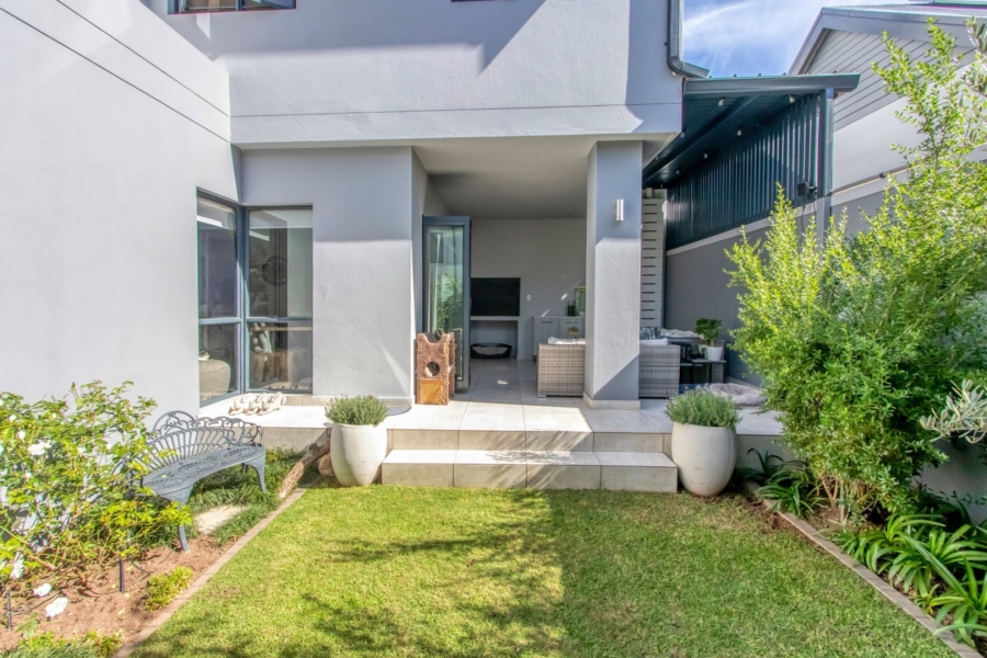 4 Bedroom Property for Sale in Broadacres Gauteng