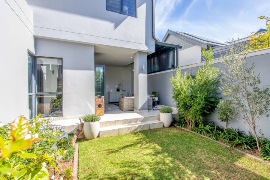 4 Bedroom Property for Sale in Broadacres Gauteng