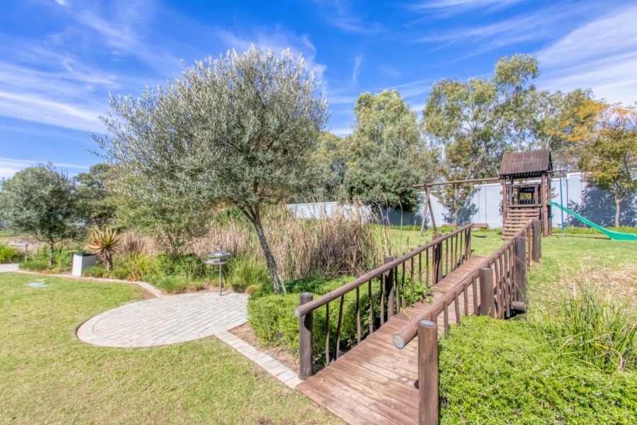 4 Bedroom Property for Sale in Broadacres Gauteng