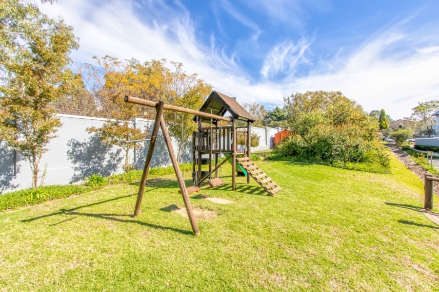 4 Bedroom Property for Sale in Broadacres Gauteng