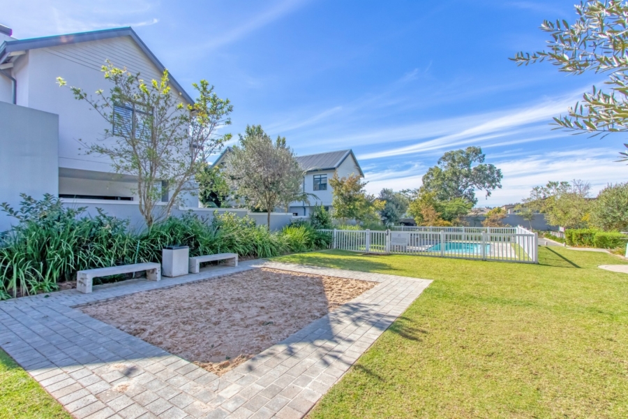 4 Bedroom Property for Sale in Broadacres Gauteng