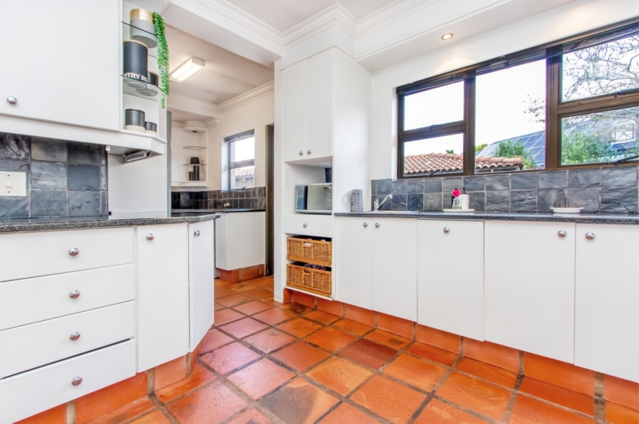5 Bedroom Property for Sale in Dainfern Golf Estate Gauteng