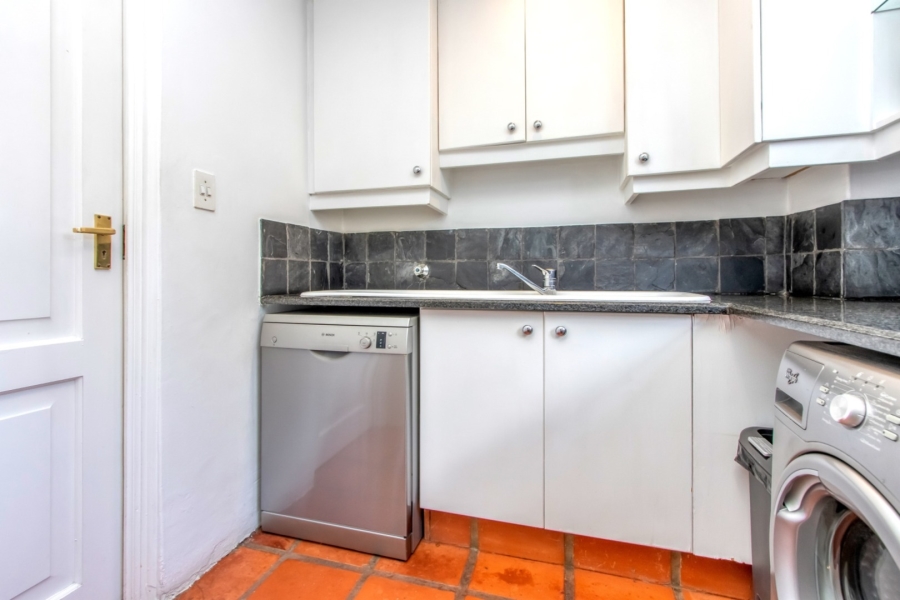 5 Bedroom Property for Sale in Dainfern Golf Estate Gauteng