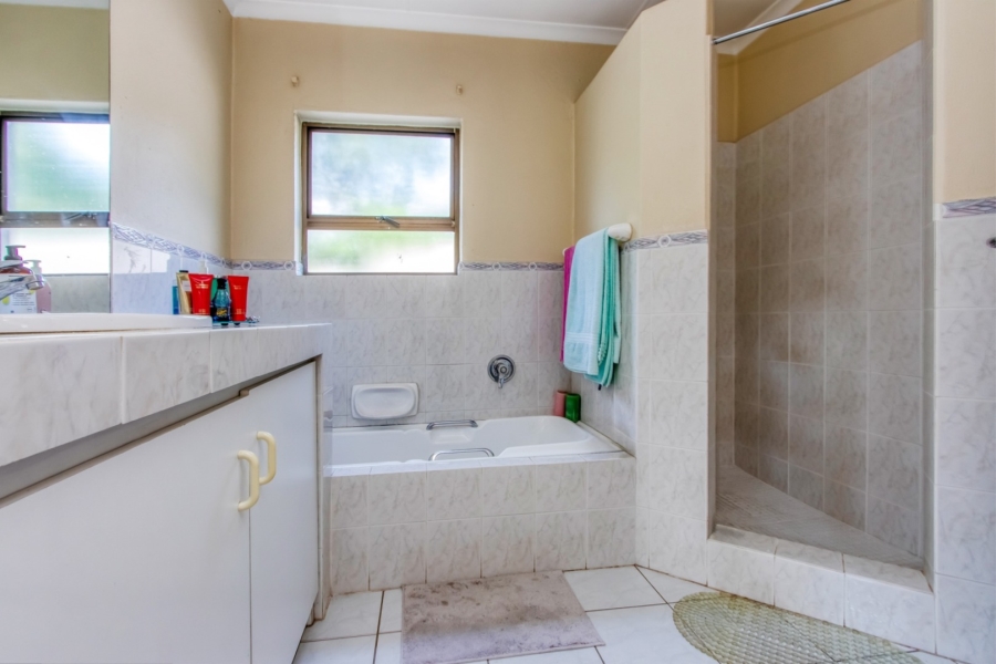 5 Bedroom Property for Sale in Dainfern Golf Estate Gauteng