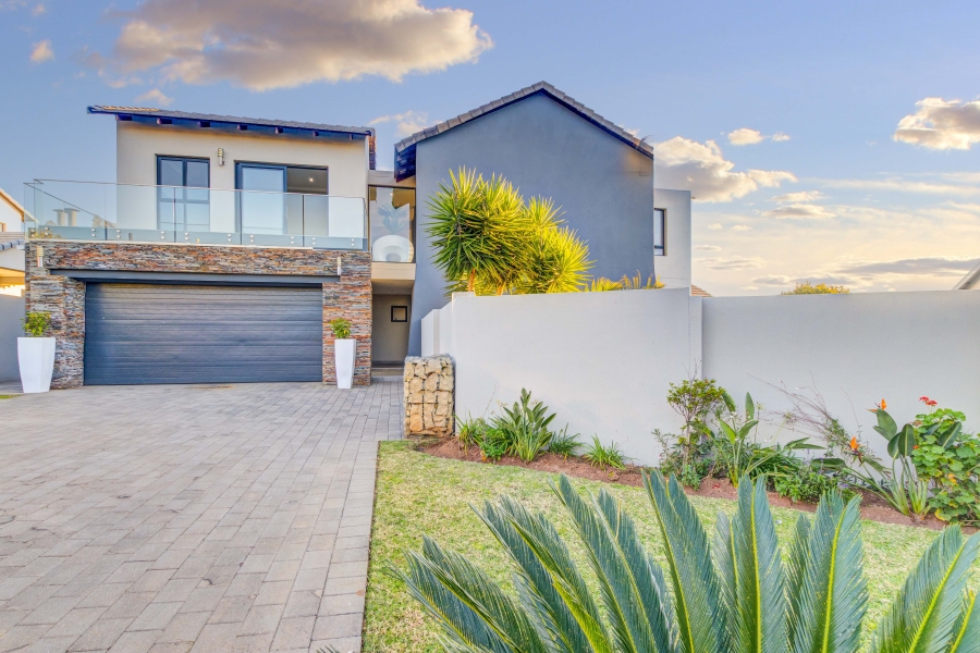 4 Bedroom Property for Sale in Copperleaf Estate Gauteng
