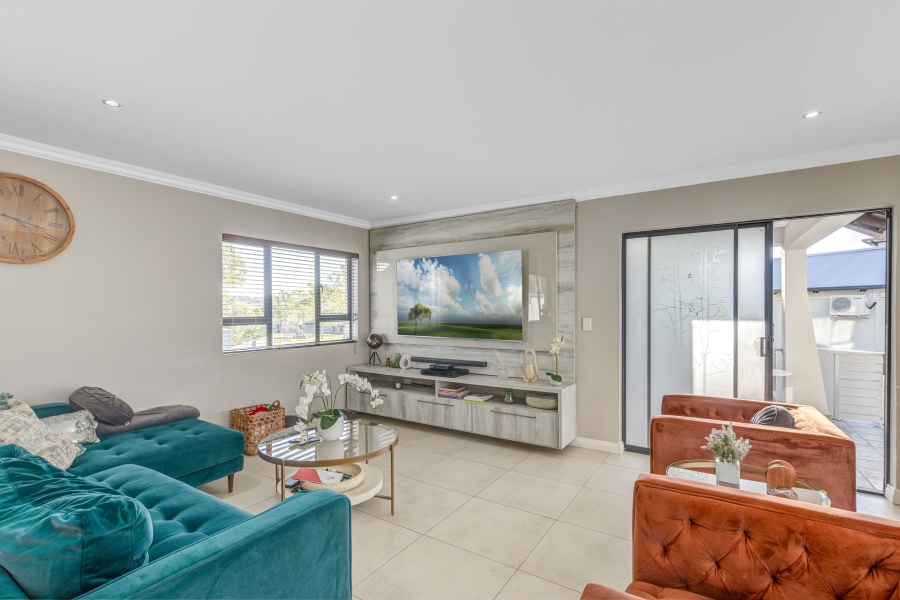 4 Bedroom Property for Sale in Copperleaf Estate Gauteng