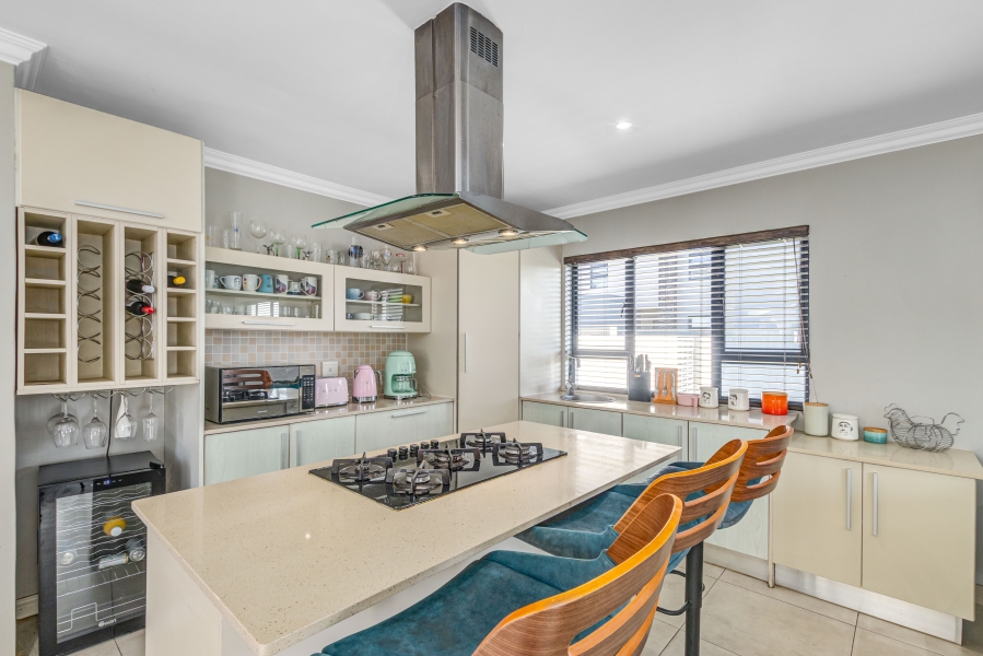 4 Bedroom Property for Sale in Copperleaf Estate Gauteng