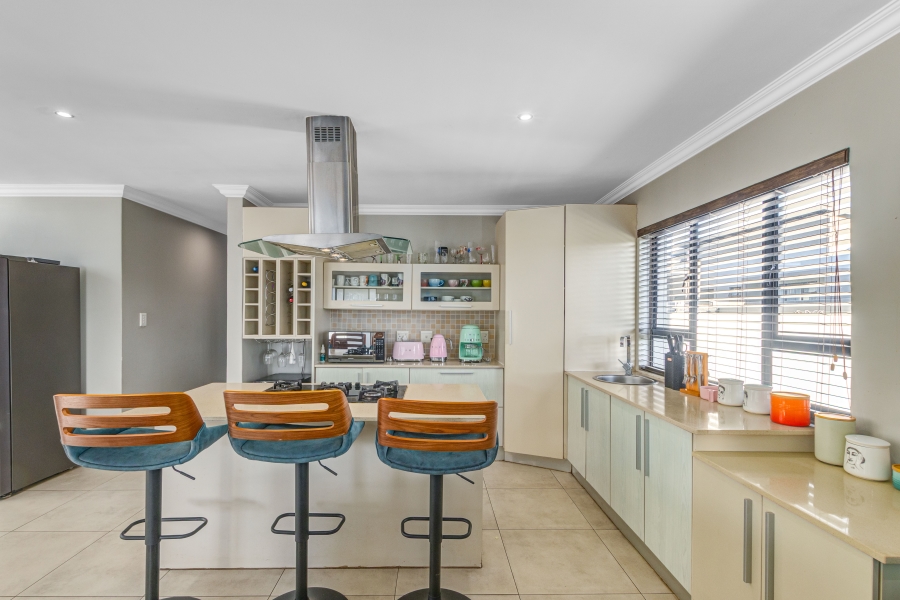 4 Bedroom Property for Sale in Copperleaf Estate Gauteng