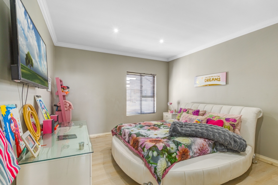 4 Bedroom Property for Sale in Copperleaf Estate Gauteng