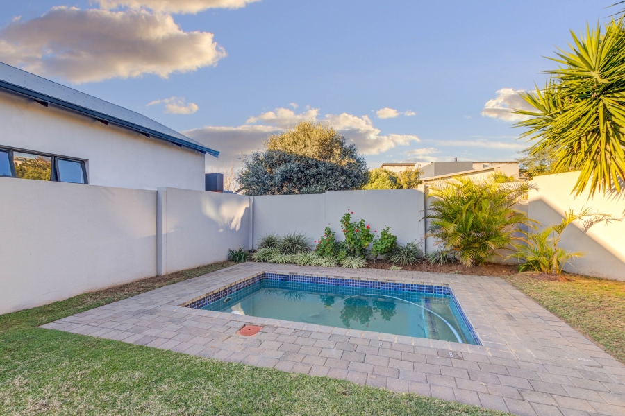4 Bedroom Property for Sale in Copperleaf Estate Gauteng
