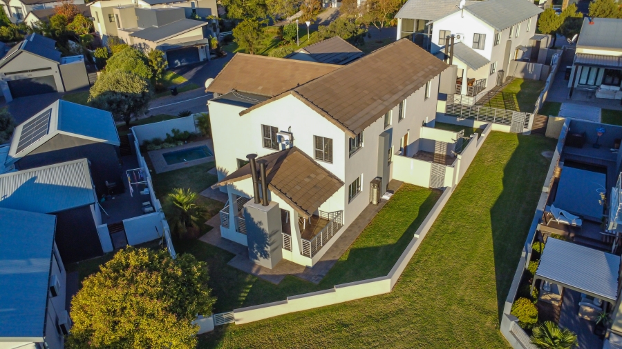 4 Bedroom Property for Sale in Copperleaf Estate Gauteng