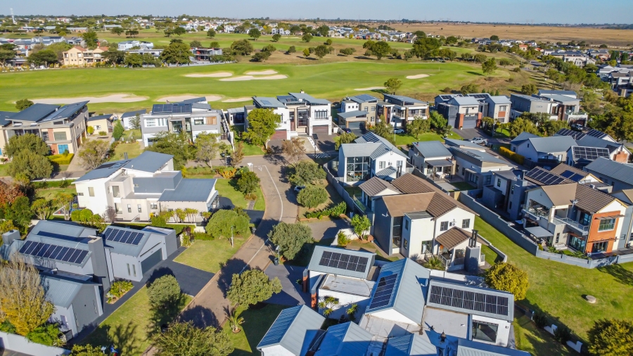 4 Bedroom Property for Sale in Copperleaf Estate Gauteng