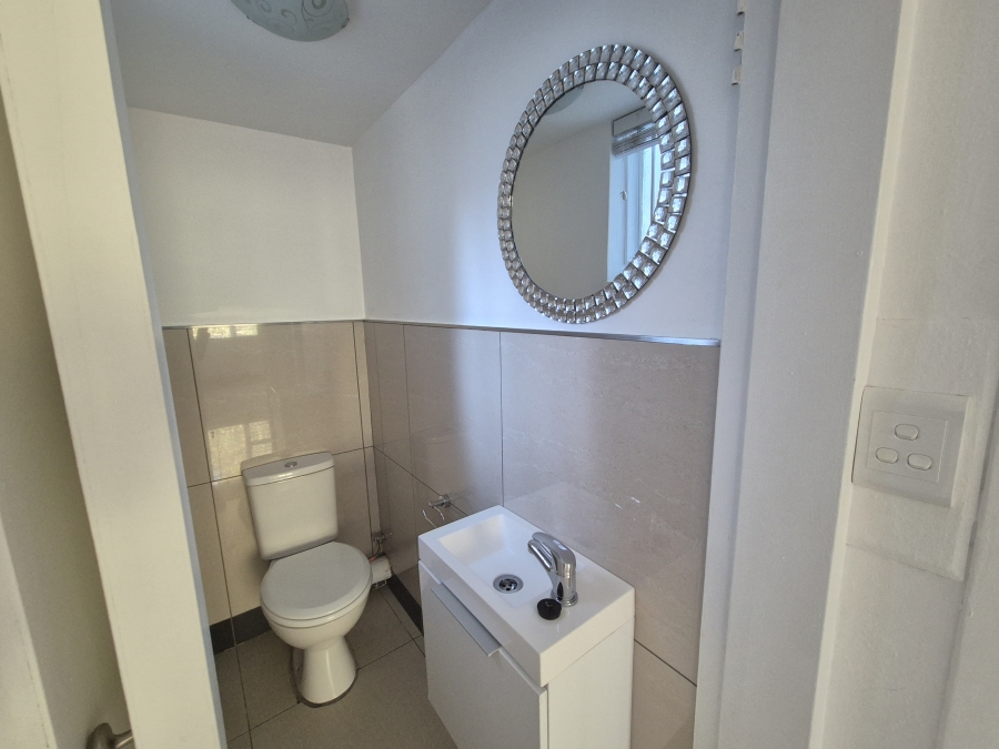 To Let 2 Bedroom Property for Rent in St Andrews Gauteng