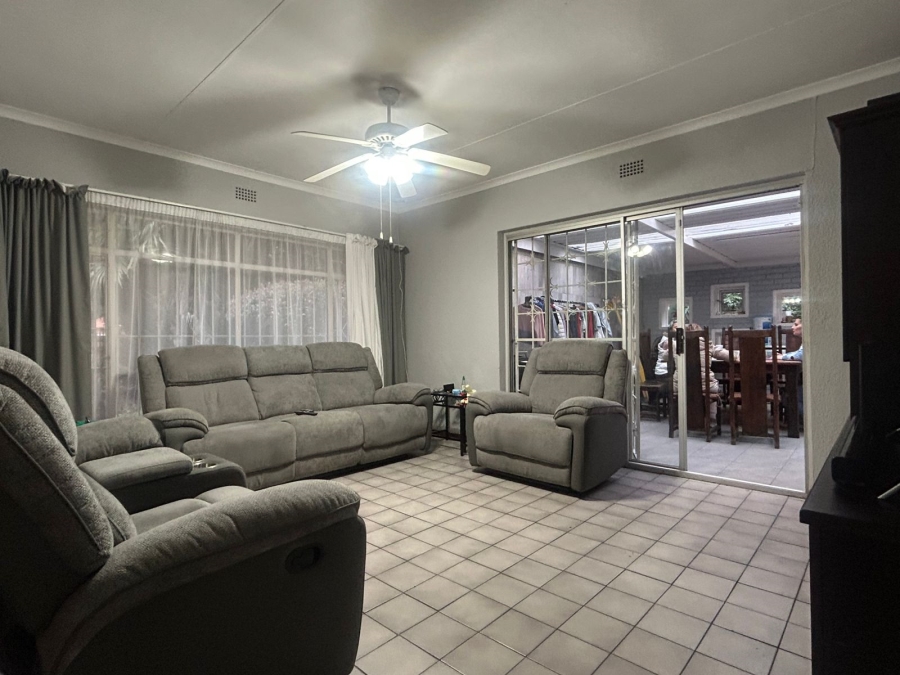 3 Bedroom Property for Sale in Kenmare Gauteng