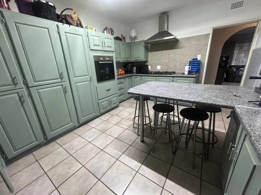 3 Bedroom Property for Sale in Kenmare Gauteng